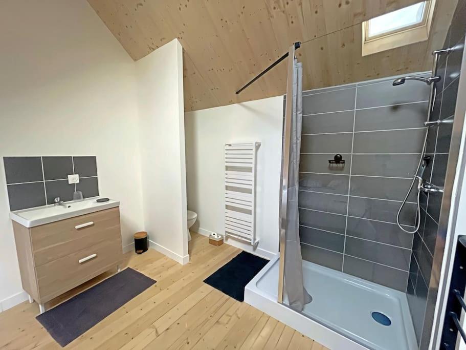 Charmante Maison De Village Vire  Экстерьер фото